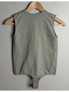 SKIMS Essential Seamless Sleeveless Bodysuit Sage Green Size L/XL Women’s